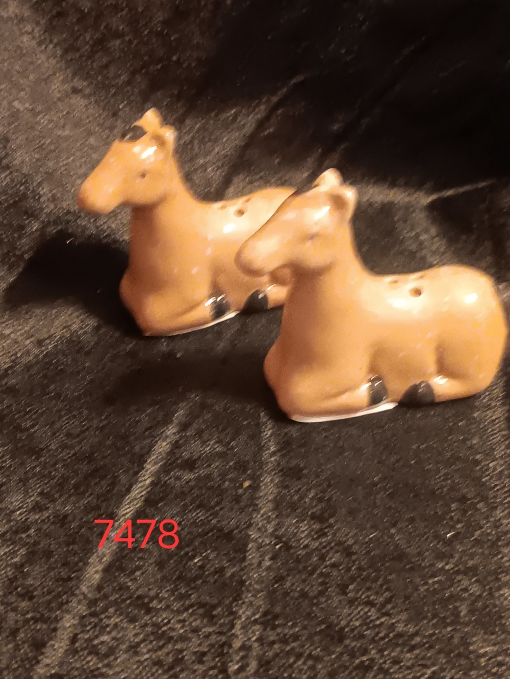 Cracker Barrel Brown Ceramic Horse Salt and Pepper Shaker Set